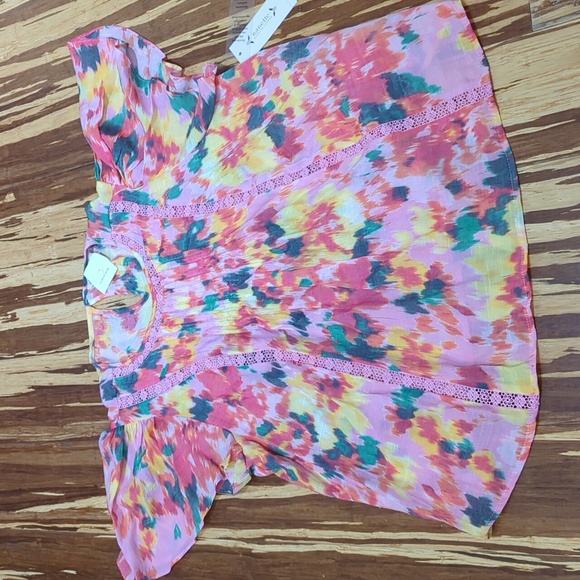 Nanette Lepore Tops - Nanette Lepore breezy fun top NWT